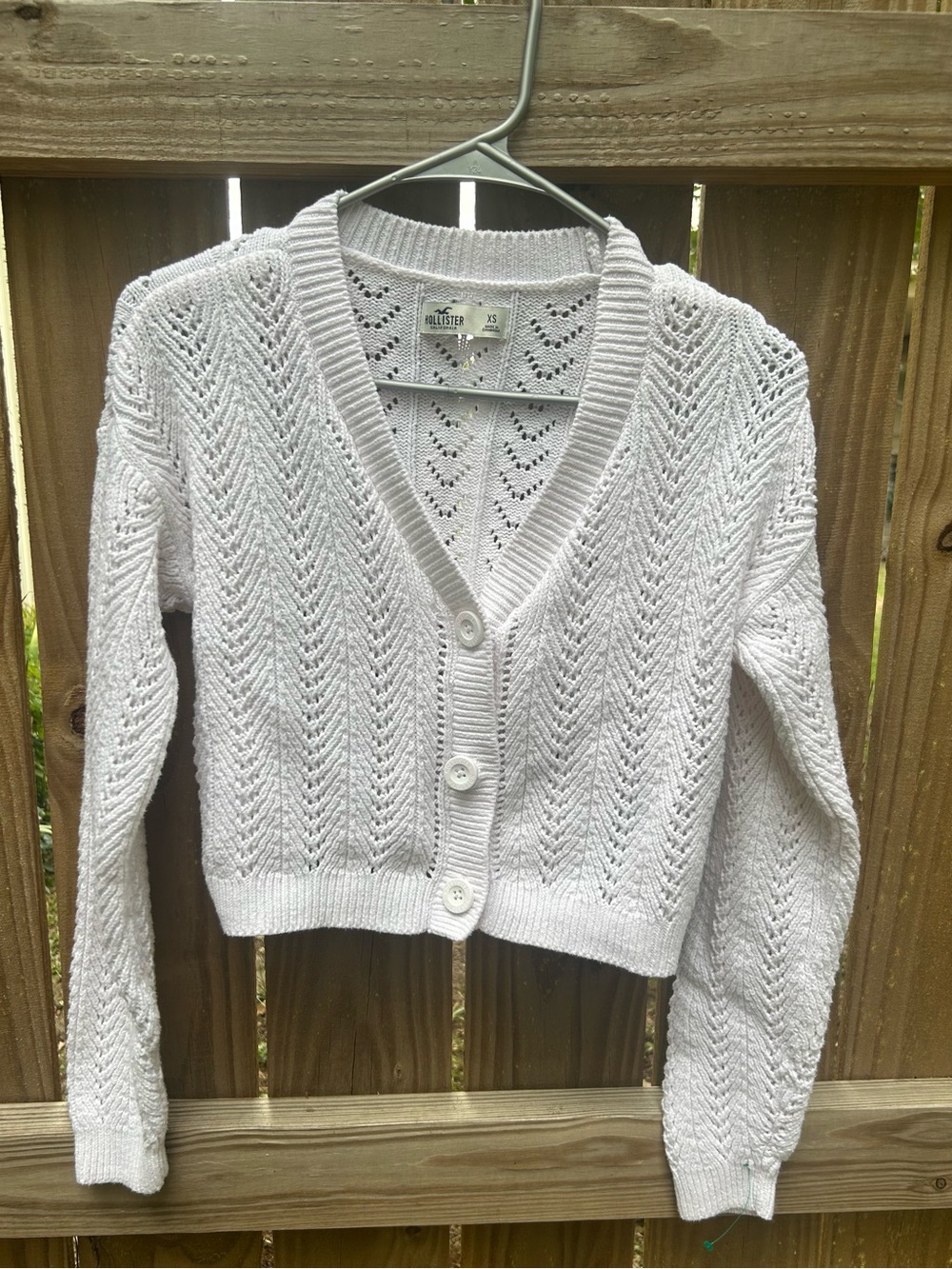 Hollister Ivory Open-Knit V-Neck Button cropped Cardigan size XS